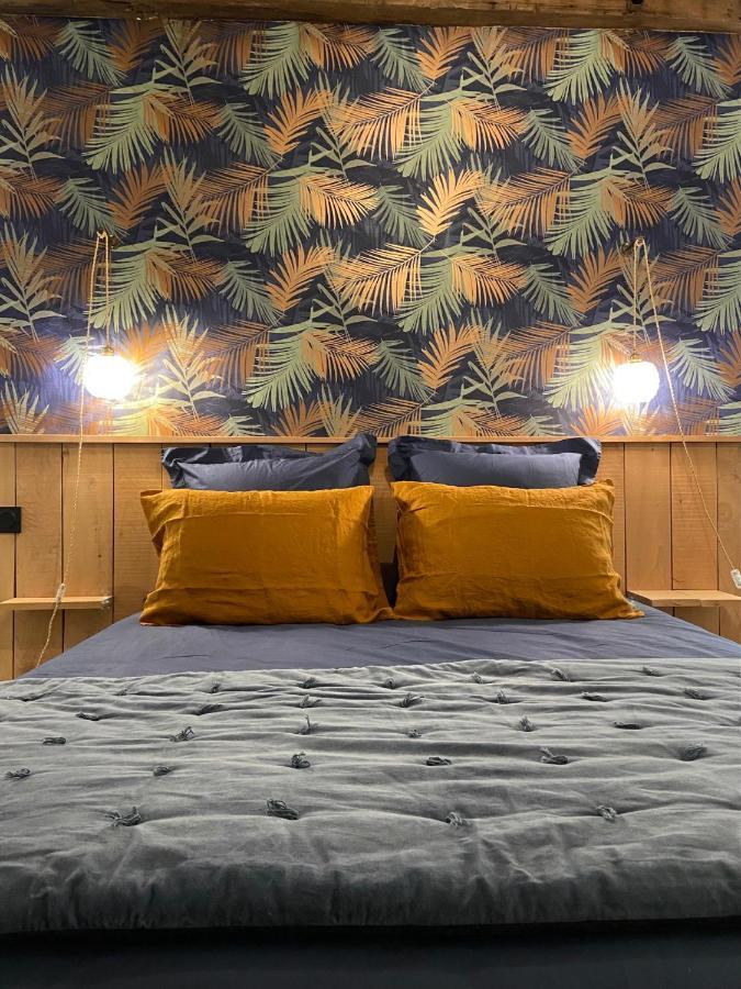Domaine De La Bigottiere, Chambres D'Hotes Montigne-le-Brillant ภายนอก รูปภาพ